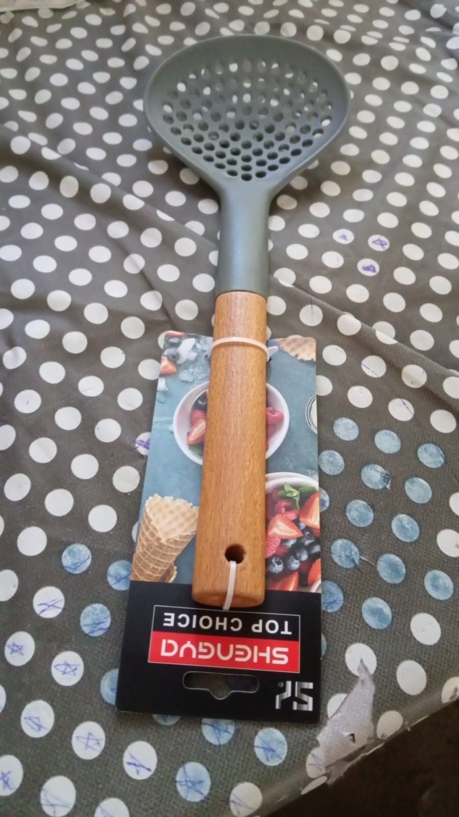 Plastic Kitchen Accessories Skimmer, Spatula Spoon & Soup Spoon Heat Resistant Non Stick Spoons Kitchen Cookware Items Heat Resistant Plastic Kitchen Utensils for Cooking, BPA FREE Gadgets for Non-Stick Cookware (1 Pc )